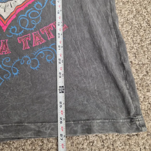 AFFLICTION Miesha Tate Cupcake T-shirt UFC MMA Grunge Womens Large - Picture 10 of 11